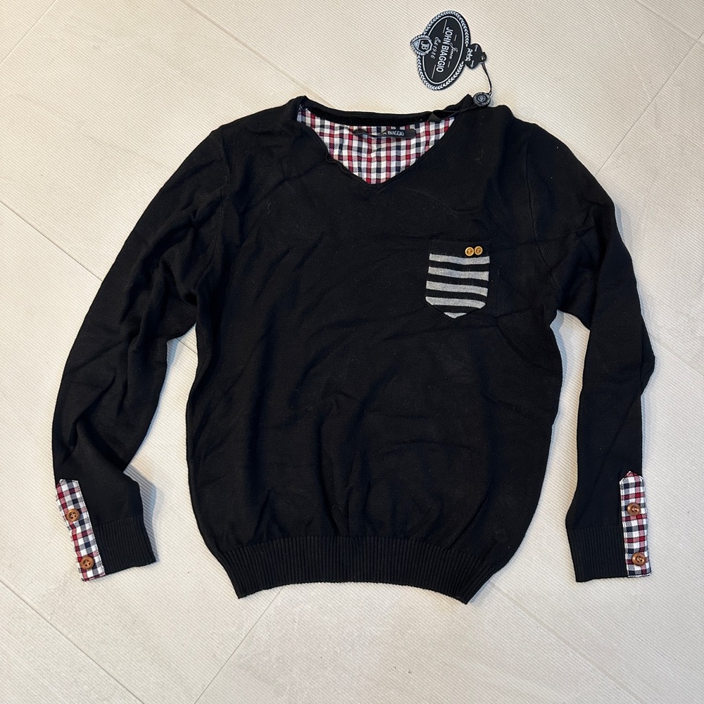 Black John biaggio sweater, boys size 8/9.